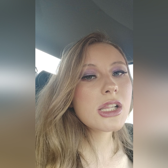 Meet your Posher, Sarah - Picture 1 of 1